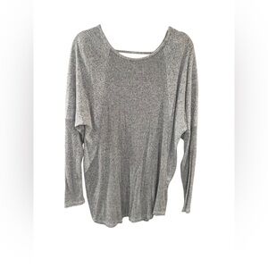 SO Women's Long Sleeve Gray Knit Top